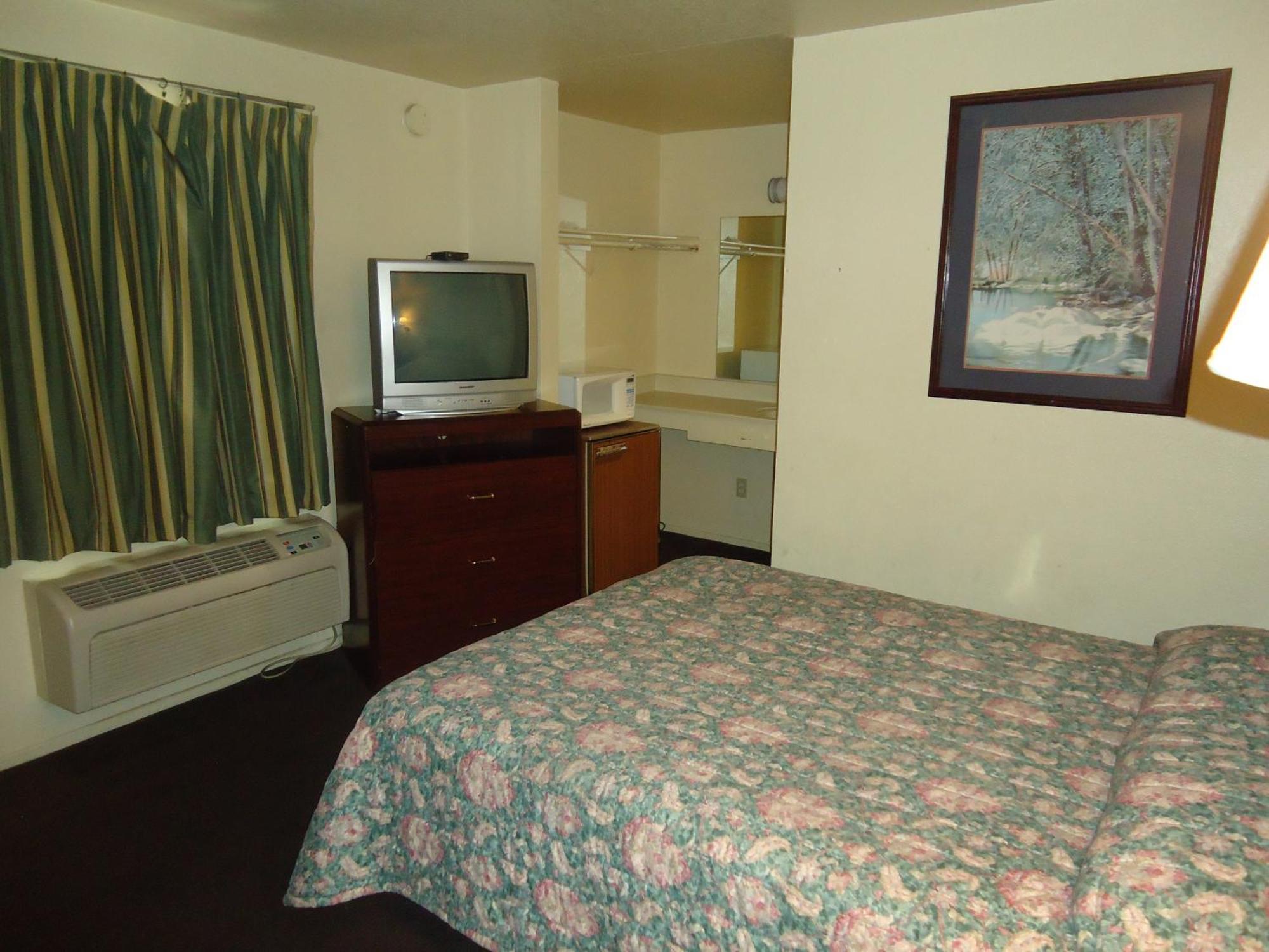 Economy Inn Victorville Room photo