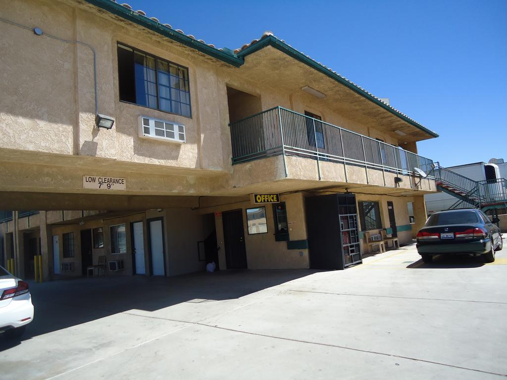 Economy Inn Victorville Exterior photo