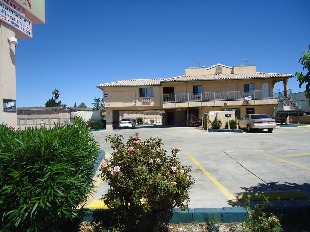 Economy Inn Victorville Exterior photo
